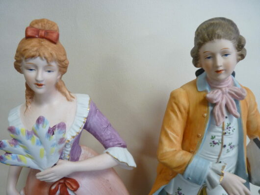 Couple de personnages en biscuit – Image 2