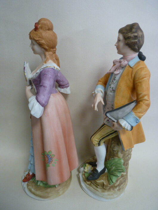 Couple de personnages en biscuit – Image 3