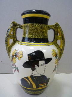 Grand vase Henriot Quimper