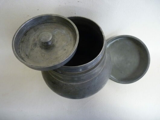 Sustenteur - Pot à bouillon en étain – Image 4