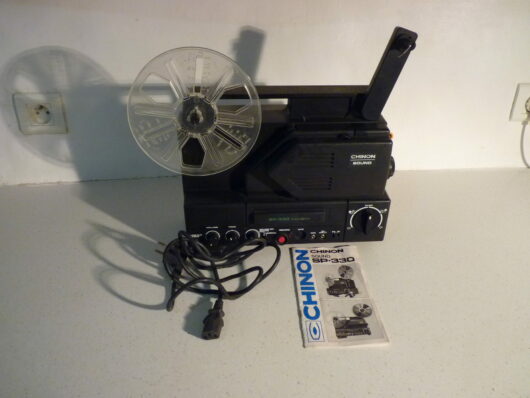 Projecteur super 8 sonore Chinon SP-330