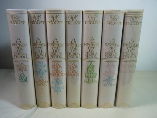 Marcel Proust - A la recherche du temps perdu. Édition NRF la gerbe illustrée